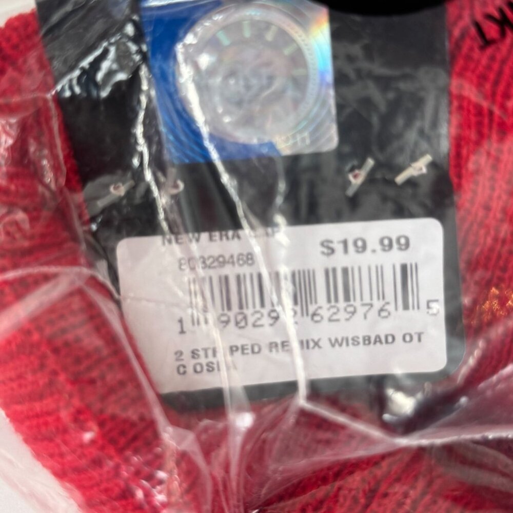 New Era Wisconsin Badgers Beanie Hat Red White 2 Striped Knit Remix Cuff Knit - Picture 4 of 7